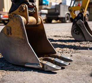 How to Choose the Right Equipment Rental in Tucson